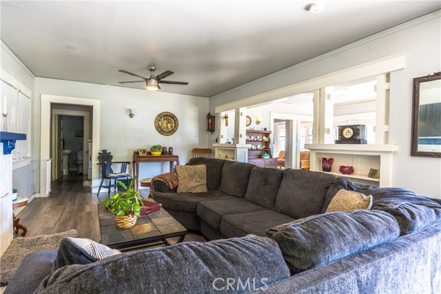 Detail Gallery Image 12 of 48 For 3463 E Kerckhoff, Fresno,  CA 93702 - 4 Beds | 2 Baths