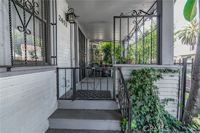 2022 Trinity Street, Los Angeles, California 90011, 3 Bedrooms Bedrooms, ,1 BathroomBathrooms,Single Family Residence,For Sale,Trinity,DW24140004