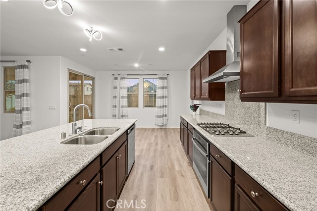 Detail Gallery Image 12 of 46 For 32189 Dymondia Way, Temecula,  CA 92591 - 4 Beds | 2/1 Baths