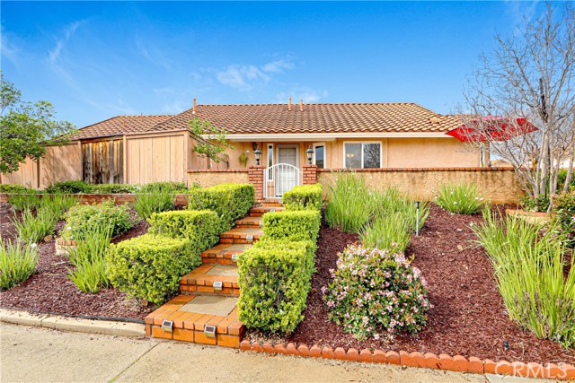 Detail Gallery Image 3 of 20 For 42 via Zapador, Rancho Santa Margarita,  CA 92688 - 3 Beds | 2 Baths