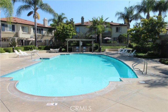 Detail Gallery Image 45 of 55 For 145 Islington, Irvine,  CA 92620 - 3 Beds | 2/1 Baths