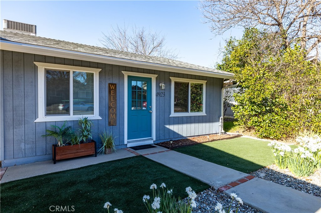 4923 Sparrow Hawk Lane