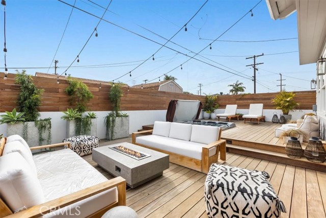 2306 Robinson Street, Redondo Beach, California 90278, 5 Bedrooms Bedrooms, ,4 BathroomsBathrooms,Residential,Sold,Robinson,SB22018047