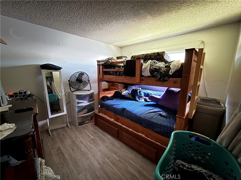 https://media.crmls.org/medias/a631bddc-a1e1-44e4-a675-7c24be2ed4d7.jpg?preset=X-Large