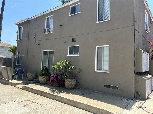 271 Covina Avenue, Long Beach CA: https://media.crmls.org/medias/a6336ad5-1628-4312-abea-98109579c308.jpg