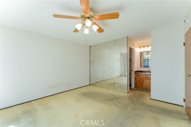 Image 13 of 35 For 641 Blue Oak Drive