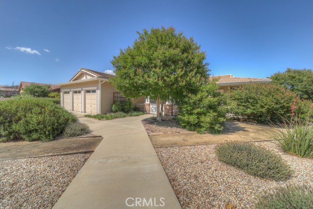 42133 Wagon Wheel Lane, Murrieta CA: https://media.crmls.org/medias/a633d989-3ecc-479e-addd-9416e3c07f7f.jpg