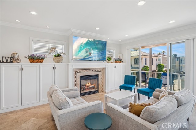 6111 Seashore Drive, Newport Beach CA: https://media.crmls.org/medias/a633e98f-9ed7-4a99-8259-d40c45ee7254.jpg