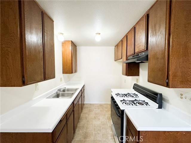 Detail Gallery Image 7 of 13 For 1637 W 227th St #3,  Torrance,  CA 90501 - 1 Beds | 1 Baths