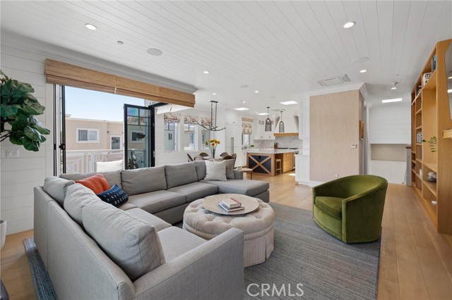 Detail Gallery Image 18 of 54 For 443 23rd Pl, Manhattan Beach,  CA 90266 - 3 Beds | 3/1 Baths