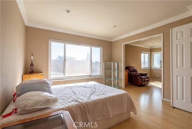 Detail Gallery Image 11 of 19 For 2525 S Manitoba, Santa Ana,  CA 92704 - 4 Beds | 2/1 Baths