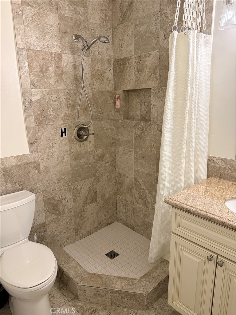 MLS #OC25163199 img 16