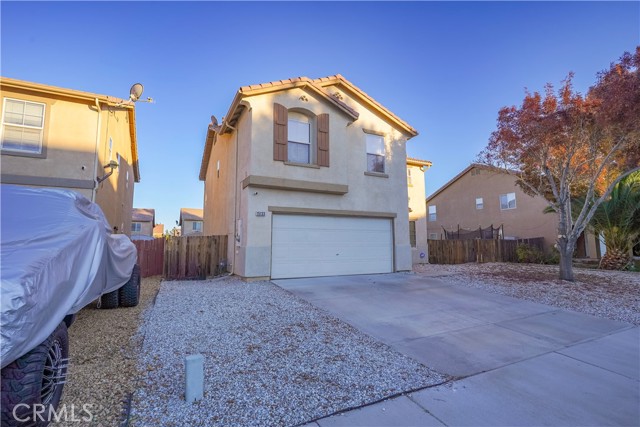 Detail Gallery Image 2 of 48 For 15133 Pasture, Victorville,  CA 92394 - 4 Beds | 2/1 Baths