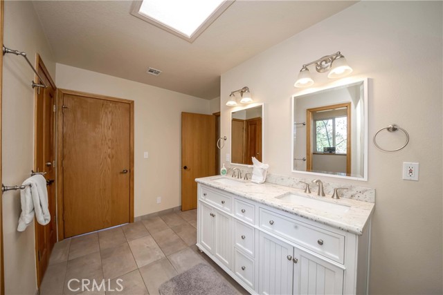 Detail Gallery Image 34 of 56 For 1396 La Crescenta Dr, Big Bear City,  CA 92314 - 3 Beds | 2 Baths