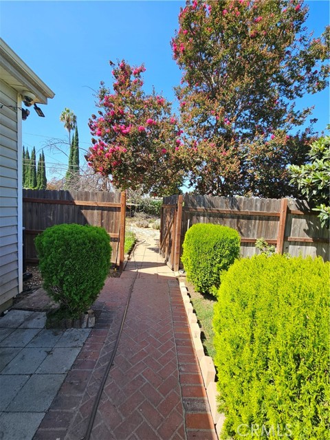 2352 California Ave photo 23