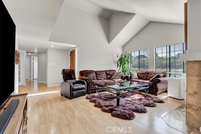 Detail Gallery Image 5 of 43 For 915 Moran Ct, Paso Robles,  CA 93446 - 3 Beds | 2 Baths