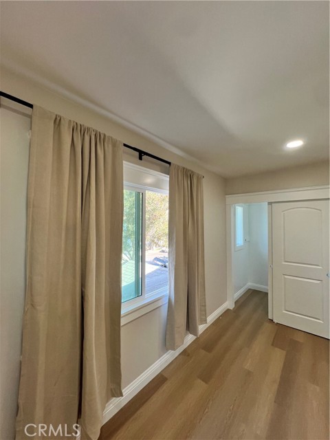 Detail Gallery Image 13 of 28 For 1904 E 2nd #B,  Long Beach,  CA 90802 - 2 Beds | 1 Baths