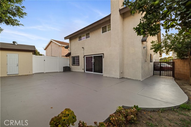 Detail Gallery Image 43 of 52 For 12759 Elkwood St, North Hollywood,  CA 91605 - 4 Beds | 3 Baths