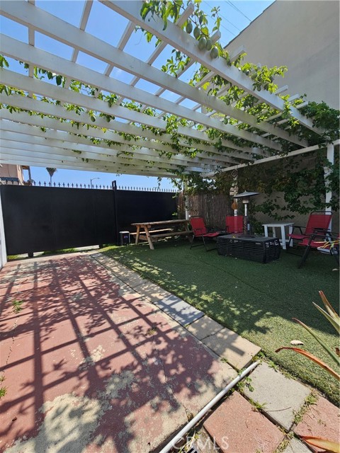 Detail Gallery Image 15 of 15 For 1722 W 60th Pl, Los Angeles,  CA 90047 - – Beds | – Baths