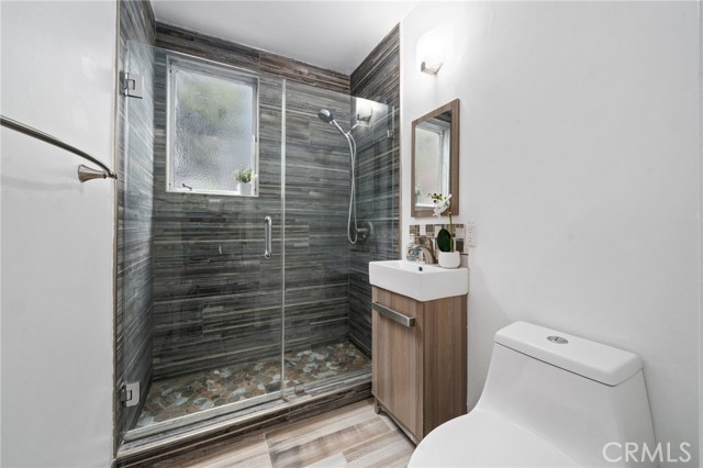 617 Cedar Avenue, Long Beach CA: https://media.crmls.org/medias/a63bc64c-b9af-4811-bf68-d9c59bd63dbd.jpg