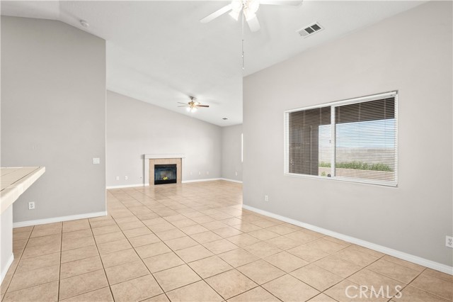 Detail Gallery Image 8 of 41 For 13229 Great Falls, Victorville,  CA 92395 - 3 Beds | 2 Baths