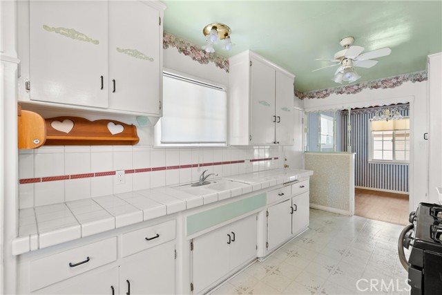 Detail Gallery Image 15 of 33 For 4014 W 175th Pl, Torrance,  CA 90504 - 3 Beds | 1 Baths