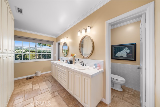 Detail Gallery Image 43 of 66 For 607 West, La Habra Heights,  CA 90631 - 5 Beds | 4 Baths