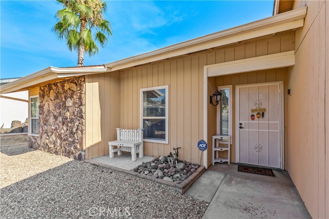 Detail Gallery Image 3 of 32 For 2601 Grand Teton Ave, Hemet,  CA 92544 - 3 Beds | 2 Baths