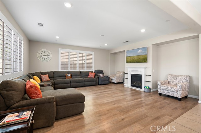 Detail Gallery Image 9 of 29 For 14212 Willamette Ave, Chino,  CA 91710 - 5 Beds | 3 Baths