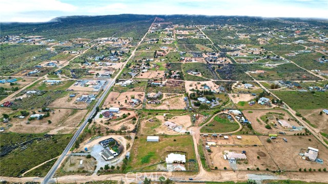 Detail Gallery Image 8 of 67 For 5635 Hollister, Phelan,  CA 92371 - 4 Beds | 3 Baths