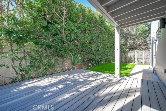 Detail Gallery Image 26 of 28 For 1531 Wellesley, Los Angeles,  CA 90025 - 4 Beds | 3 Baths