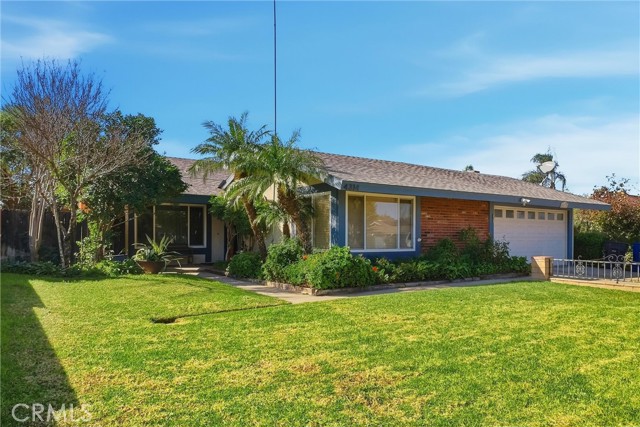 Detail Gallery Image 3 of 32 For 4314 Baggett Dr, Riverside,  CA 92505 - 4 Beds | 2 Baths