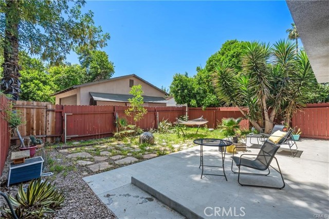 5919 - 5921 Cantaloupe Avenue, Valley Glen CA: https://media.crmls.org/medias/a63fd24d-fd88-4d47-a26e-babe037a3bdf.jpg