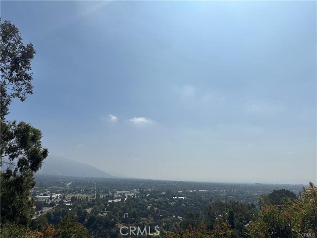 Detail Gallery Image 4 of 27 For 1525 Inverness Dr, Pasadena,  CA 91103 - – Beds | – Baths