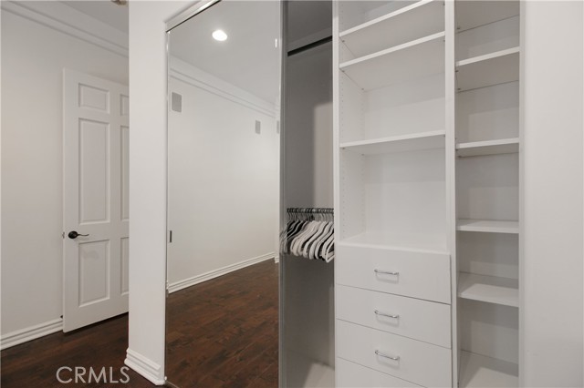 Detail Gallery Image 34 of 47 For 5218 Otis Ave, Tarzana,  CA 91356 - 7 Beds | 6 Baths