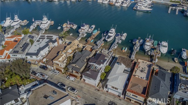 Detail Gallery Image 50 of 55 For 317 E Bay Front, Newport Beach,  CA 92662 - 3 Beds | 3/1 Baths