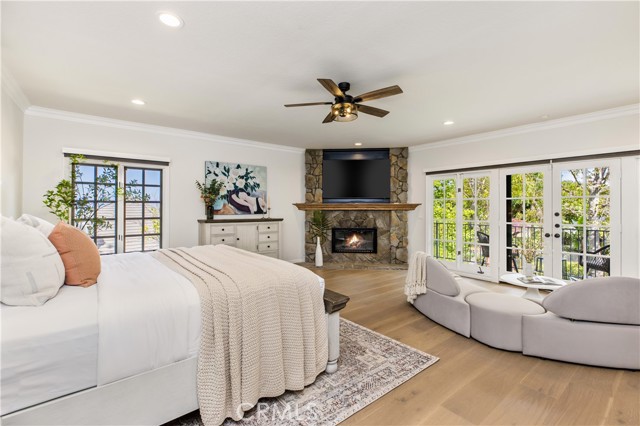 6032 County Oak Road, Woodland Hills CA: https://media.crmls.org/medias/a642ad35-de26-4bb6-ba3a-d2543d4d6531.jpg