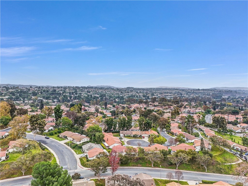 https://media.crmls.org/medias/a642ccf0-cf8a-4325-b9da-bc26488d2ef8.jpg?preset=X-Large