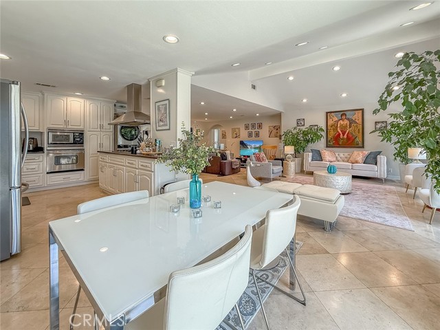 24017 Sylvan Street, Woodland Hills CA: https://media.crmls.org/medias/a64372d2-707c-4169-8530-1af8ed9fd2fa.jpg