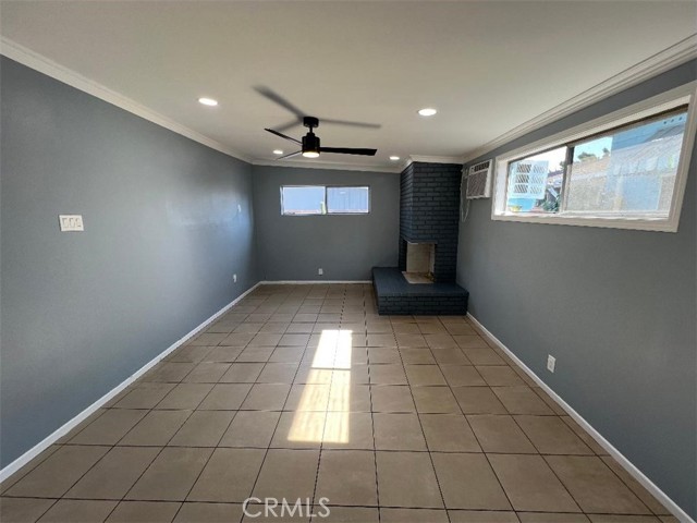 Detail Gallery Image 3 of 12 For 2144 E Poppy St, Long Beach,  CA 90805 - 0 Beds | 1 Baths