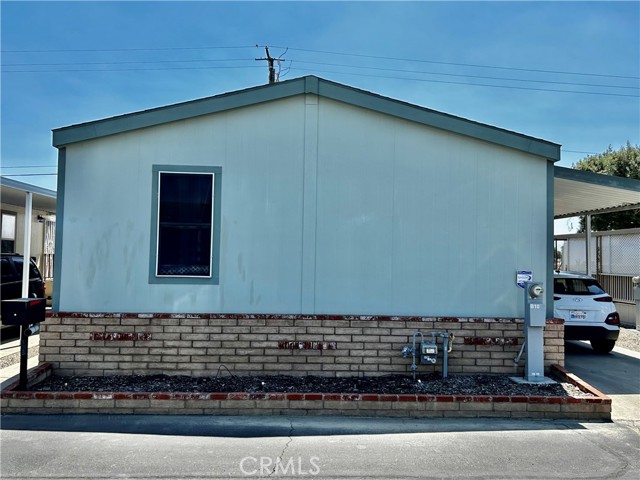 Detail Gallery Image 1 of 1 For 675 W Oakland Ave #B10,  Hemet,  CA 92543 - 3 Beds | 2 Baths