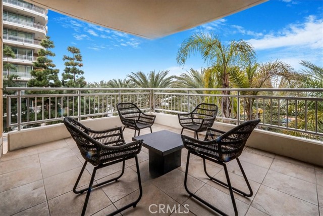 3059 Scholarship, Irvine CA: https://media.crmls.org/medias/a6446e84-50d2-41f2-87b1-fe272001f26e.jpg