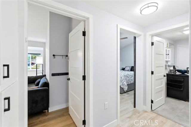 Detail Gallery Image 10 of 47 For 19237 Avenue of the Oaks #B,  Newhall,  CA 91321 - 2 Beds | 1 Baths