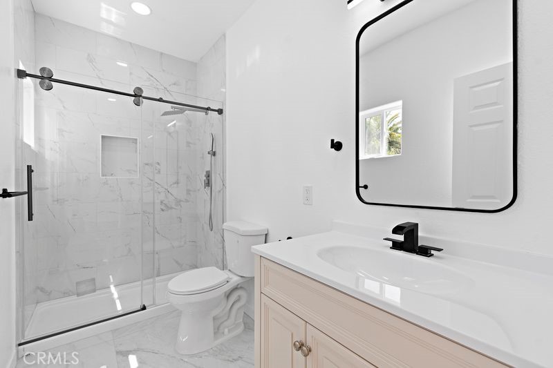 https://media.crmls.org/medias/a6460a70-0320-4546-87d7-bb897e4198a0.jpg?preset=X-Large