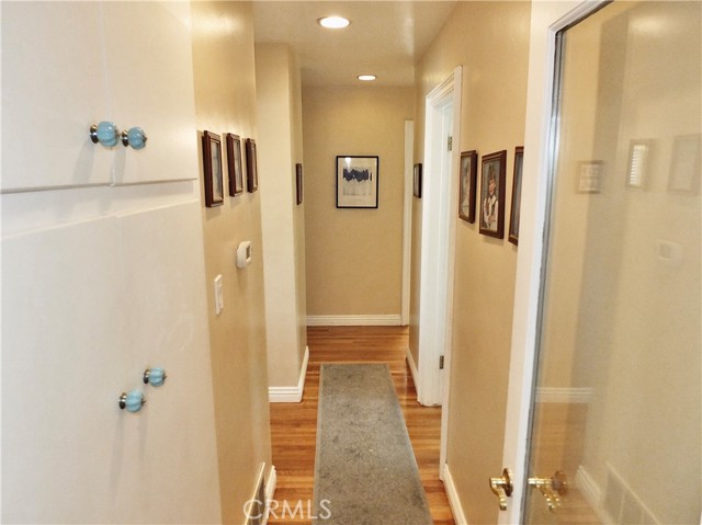 Image 17 of 43 For 6151 Wentworth