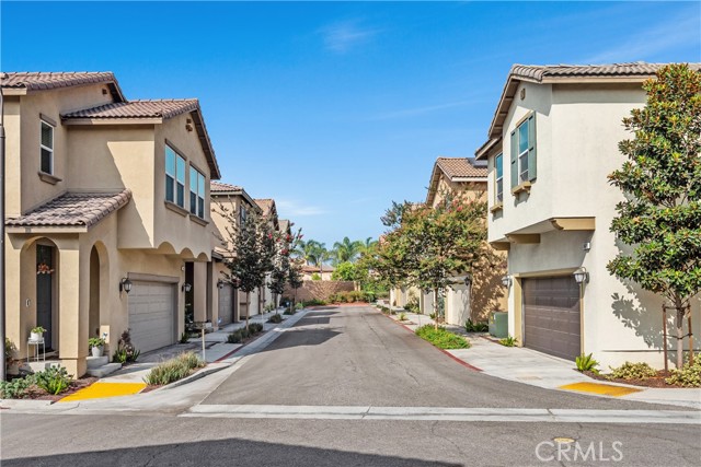 Detail Gallery Image 23 of 28 For 1417 Turin Ln, Los Angeles,  CA 90047 - 3 Beds | 2/1 Baths