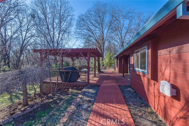4940 Papaya Road, Forest Ranch CA: https://media.crmls.org/medias/a646fd3f-cc23-4495-b103-567df3ff26e6.jpg
