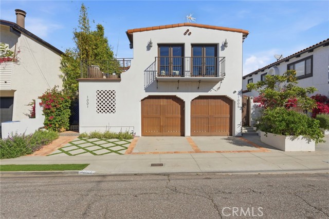 Detail Gallery Image 4 of 63 For 1001 2nd, Hermosa Beach,  CA 90254 - 5 Beds | 3/1 Baths