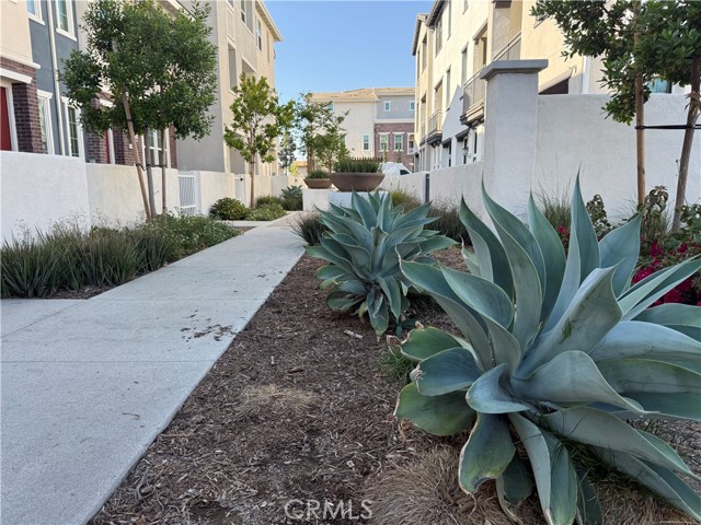 Detail Gallery Image 41 of 44 For 8933 Orangethorpe Ave, Buena Park,  CA 90621 - 4 Beds | 3/1 Baths