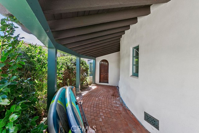 52 EMERALD BAY, Laguna Beach CA: https://media.crmls.org/medias/a6484a89-8bf4-495d-bd8d-c287d32abdb8.jpg